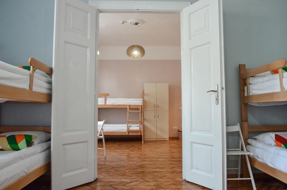 Roommates Hostel Beograd Eksteriør bilde