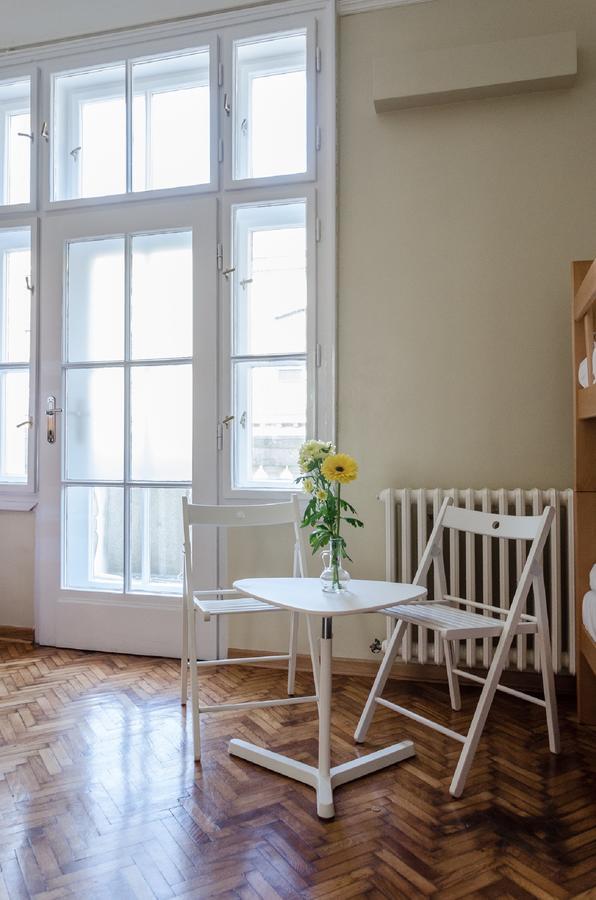 Roommates Hostel Beograd Eksteriør bilde